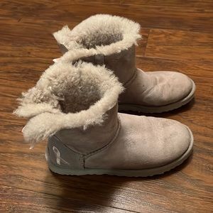 Light gray with pink bow UGG boots